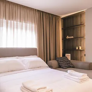 https://two-steps-apartments.hotels-in-tirana.com